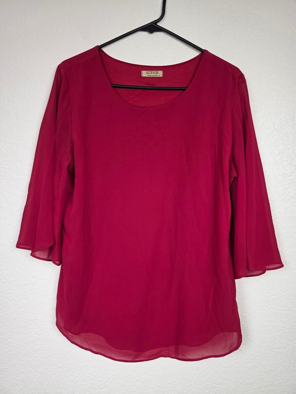 Acevog Women's Red Chiffon Blouse Size Medium